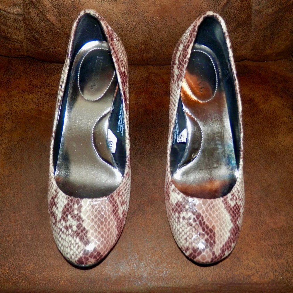 Merona Women's Size 8 *  Brown Slip On Snakeskin 3" Heel Pumps * VERY NICE *
